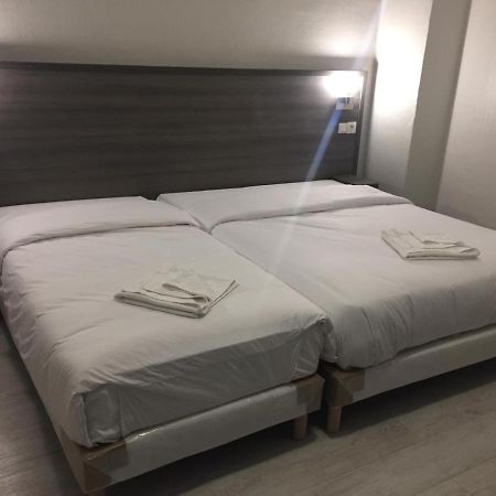 פריז Pax Hotel מראה חיצוני תמונה